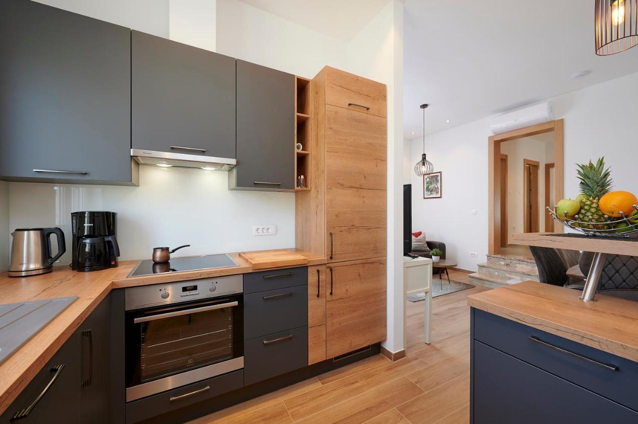 Apartmani Kelava Трогір Екстер'єр фото