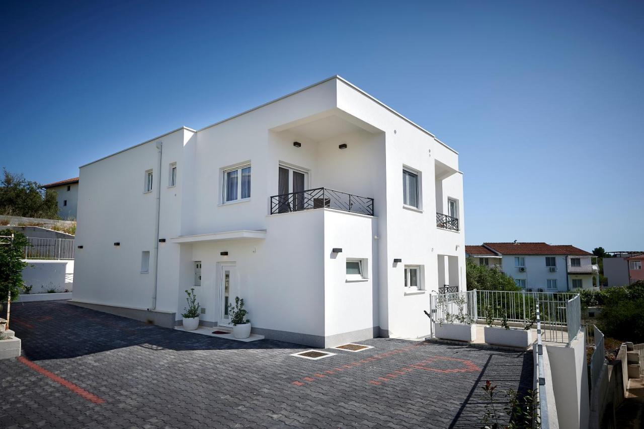 Apartmani Kelava Трогір Екстер'єр фото